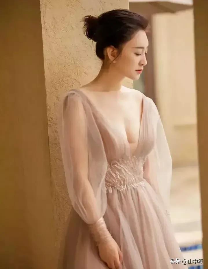 高圆圆、古力娜扎、蔡文静美图大赏，微微一笑很倾城