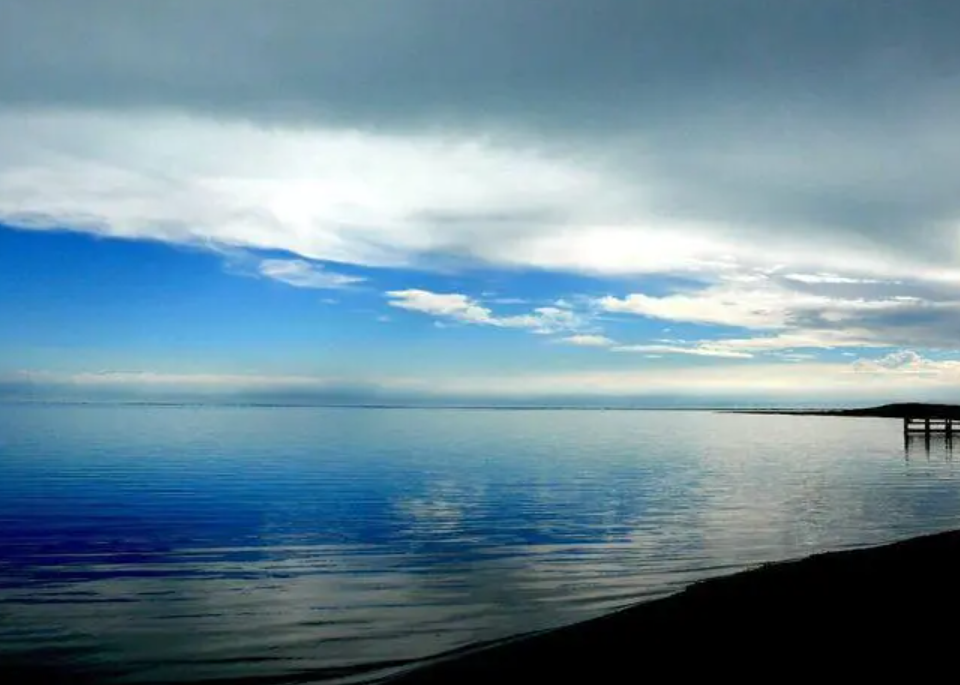 青海湖海拔是多少?_青海湖海拔是多少米高度