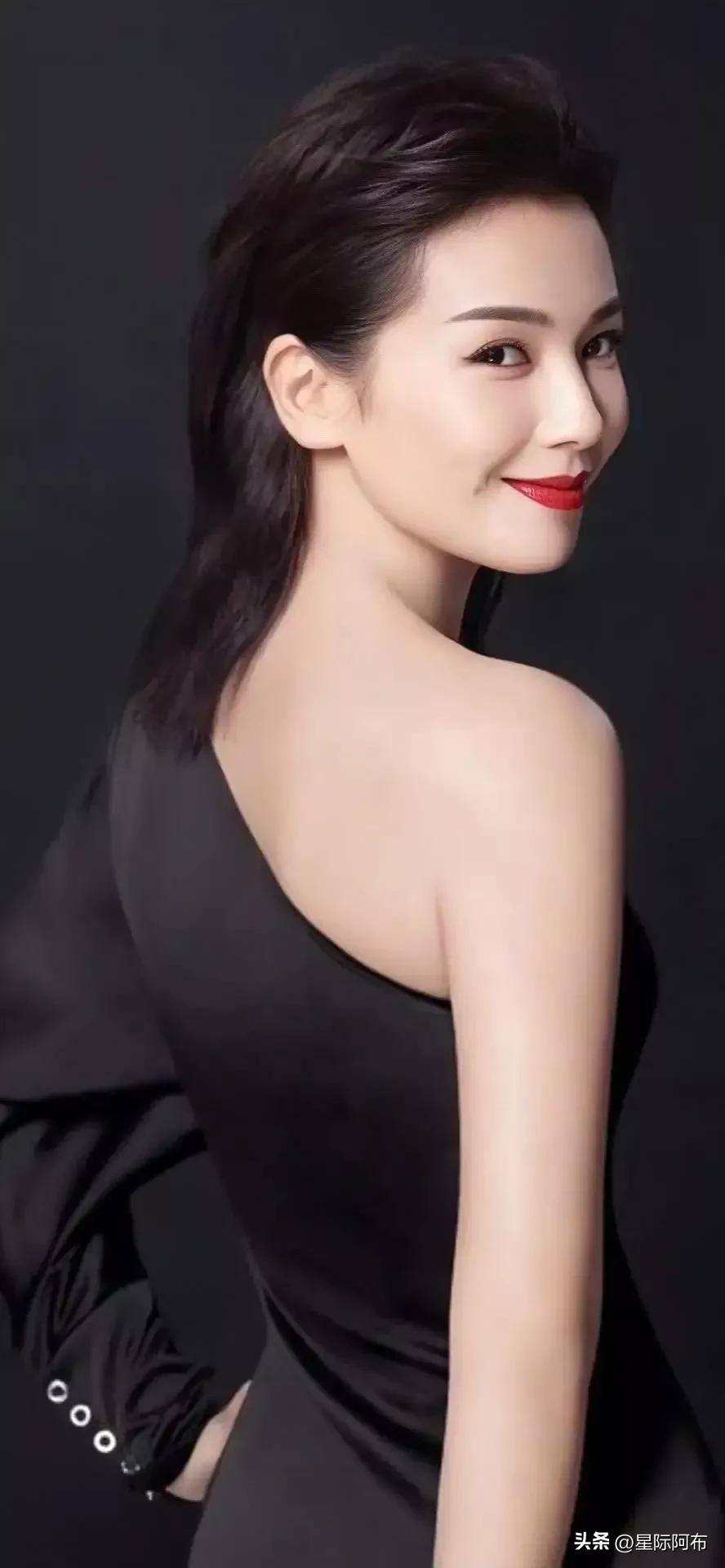 刘涛风韵犹存,惊艳妩媚,风情万种,性感迷人