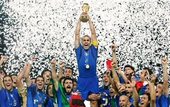 2022世界杯中国队与意大利（2022世界杯之意大利：纯粹的蓝，忧郁的蓝）