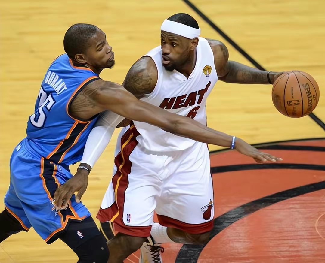 2012总决赛热火vs雷霆（12年总决赛雷霆对热火，詹皇场均28+10+7，其他五位球星表现如何）