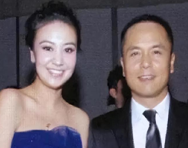 浙江隐形富豪：与马云称兄道弟，如今身价百亿，娶小20岁明星妻子