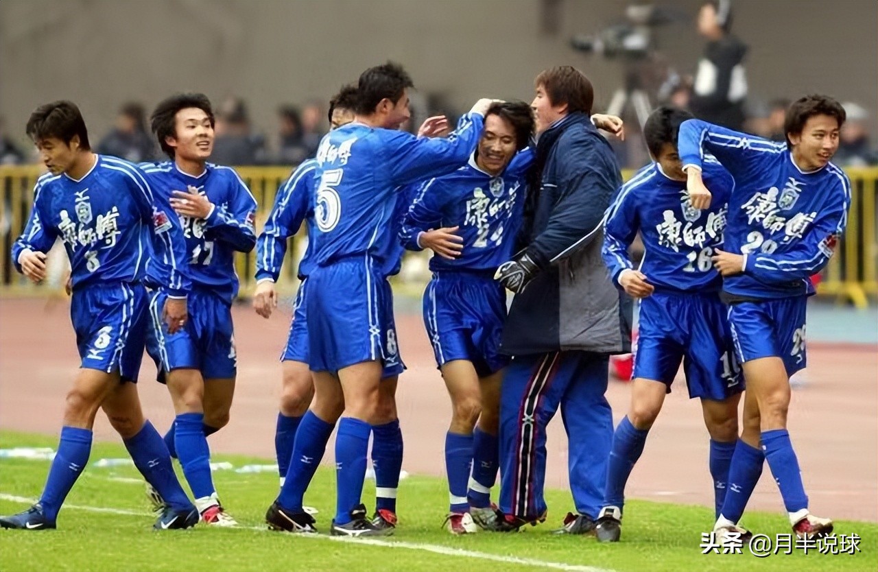 回顾2003年甲a联赛(足球)的荒唐闹剧)