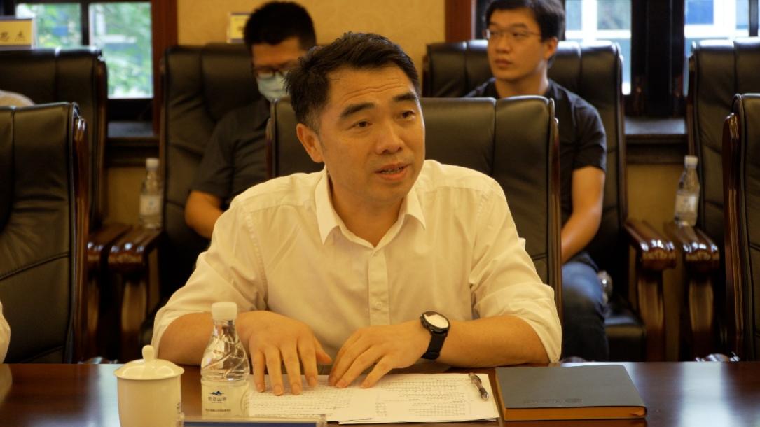 重庆大学-华为“智能基座”对标交流会暨2021年度表彰会顺利举行