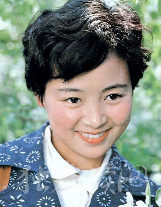 《庐山恋》主角张瑜:一生无儿无女,离婚多年看到前夫还是会心动