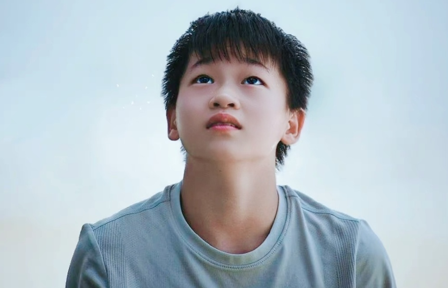 全红婵大变样！快15岁生日，和黄健翔连线，羡慕宁忠岩2个冰墩墩