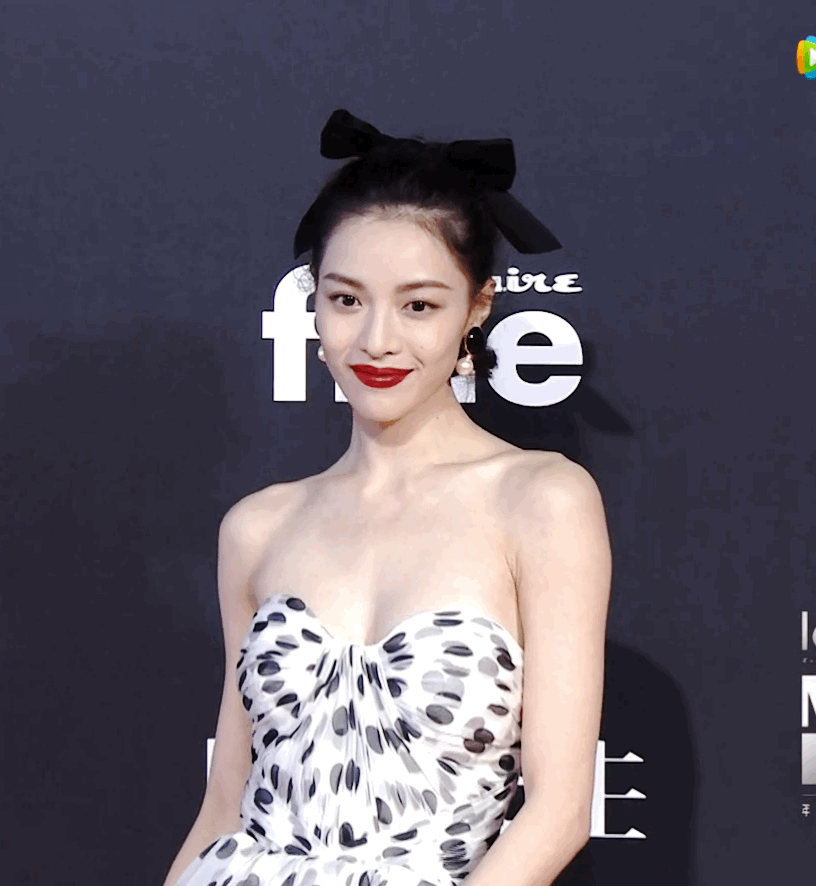 钟楚曦的美貌 美的我人没了