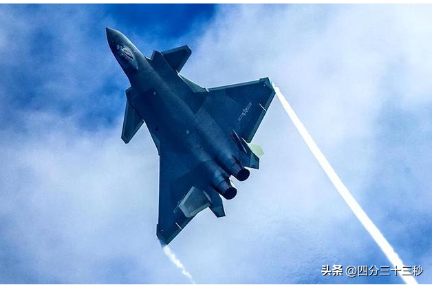 空机(外媒推测中国空军战力：歼20数量超200架,重型机规模超越美俄总和)