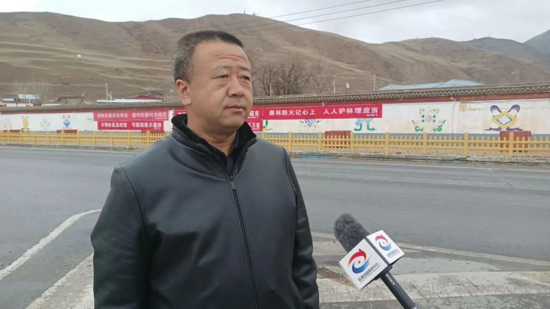 临潭县积极开展山水林田湖草沙系统治理和全县公路沿线集中整治活动