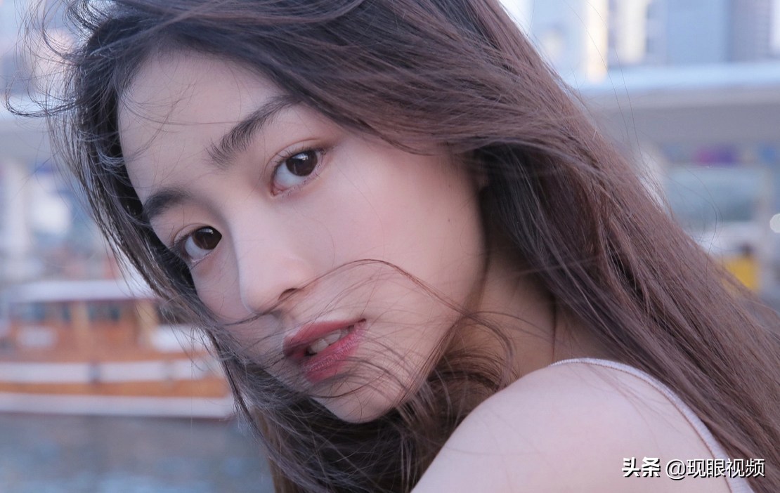 定了！期待已久的电影马上来了：《冲出地球》《透明侠侣》…