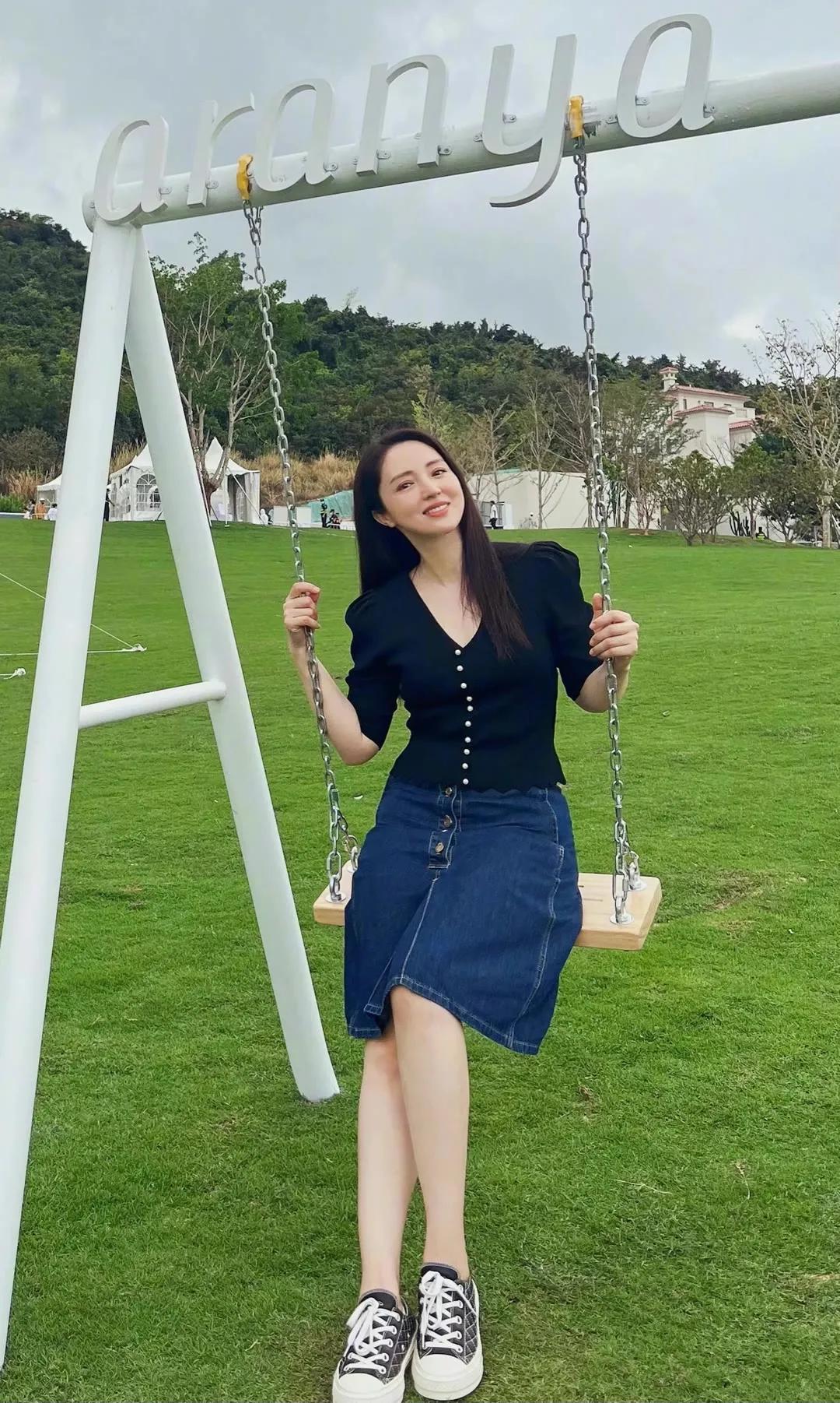 明星美图壁纸：董璇，优雅动人，太好看了