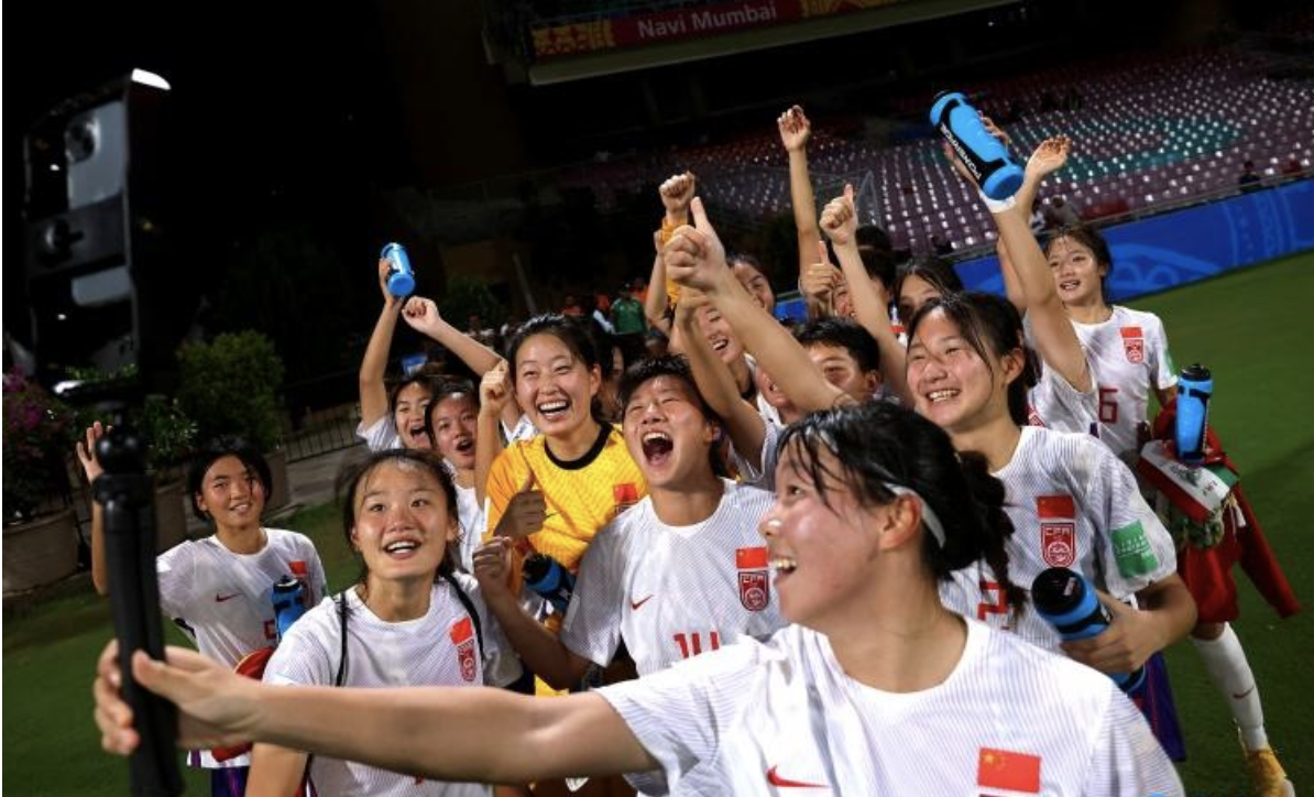 中国vs哥伦比亚(0-2落后哥伦比亚，中国u17女足被打回原形，小组出线希望为零)