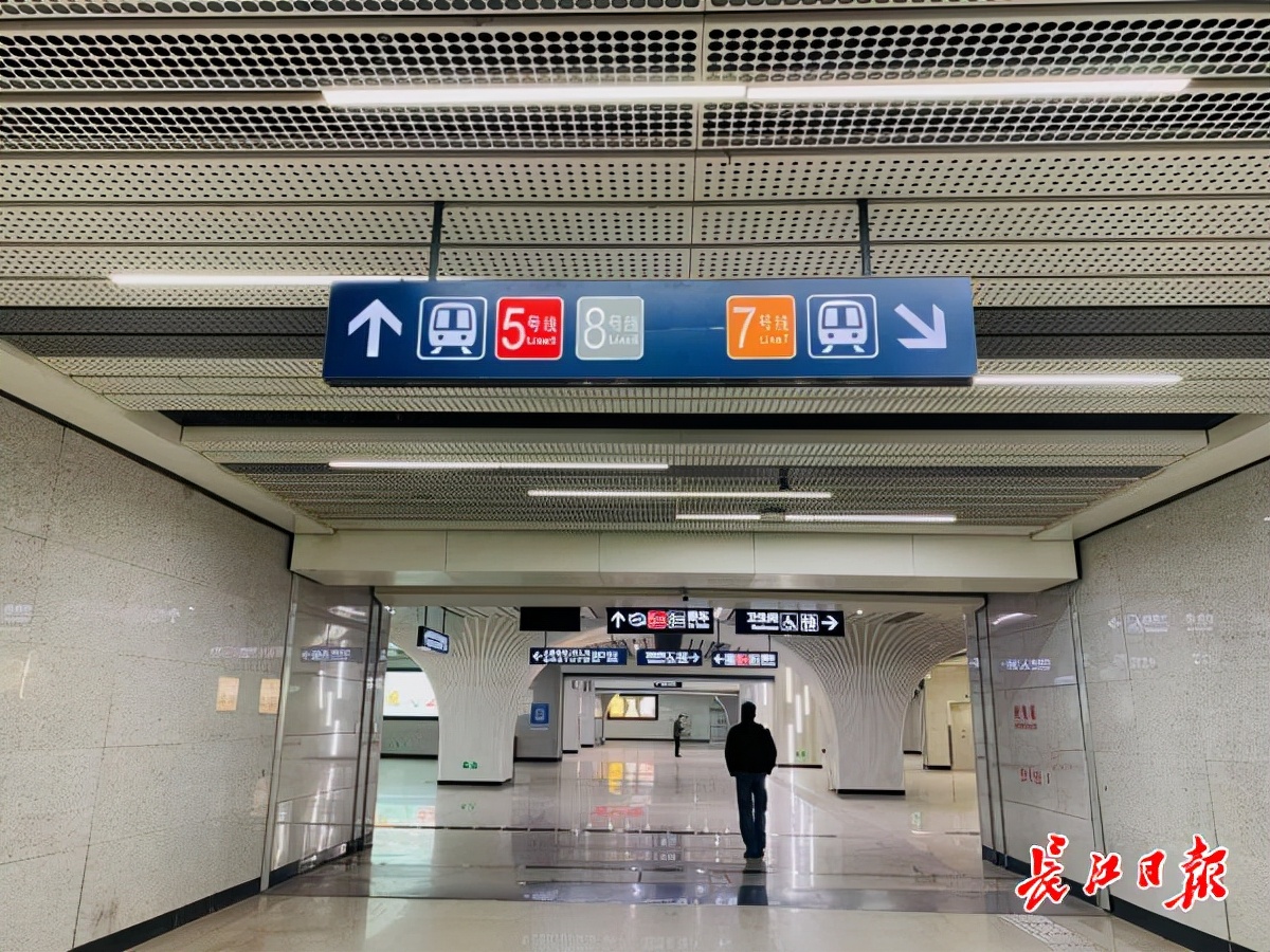 8号线长江日报大武汉客户端12月22日讯22日,长江日报记者从武汉地铁
