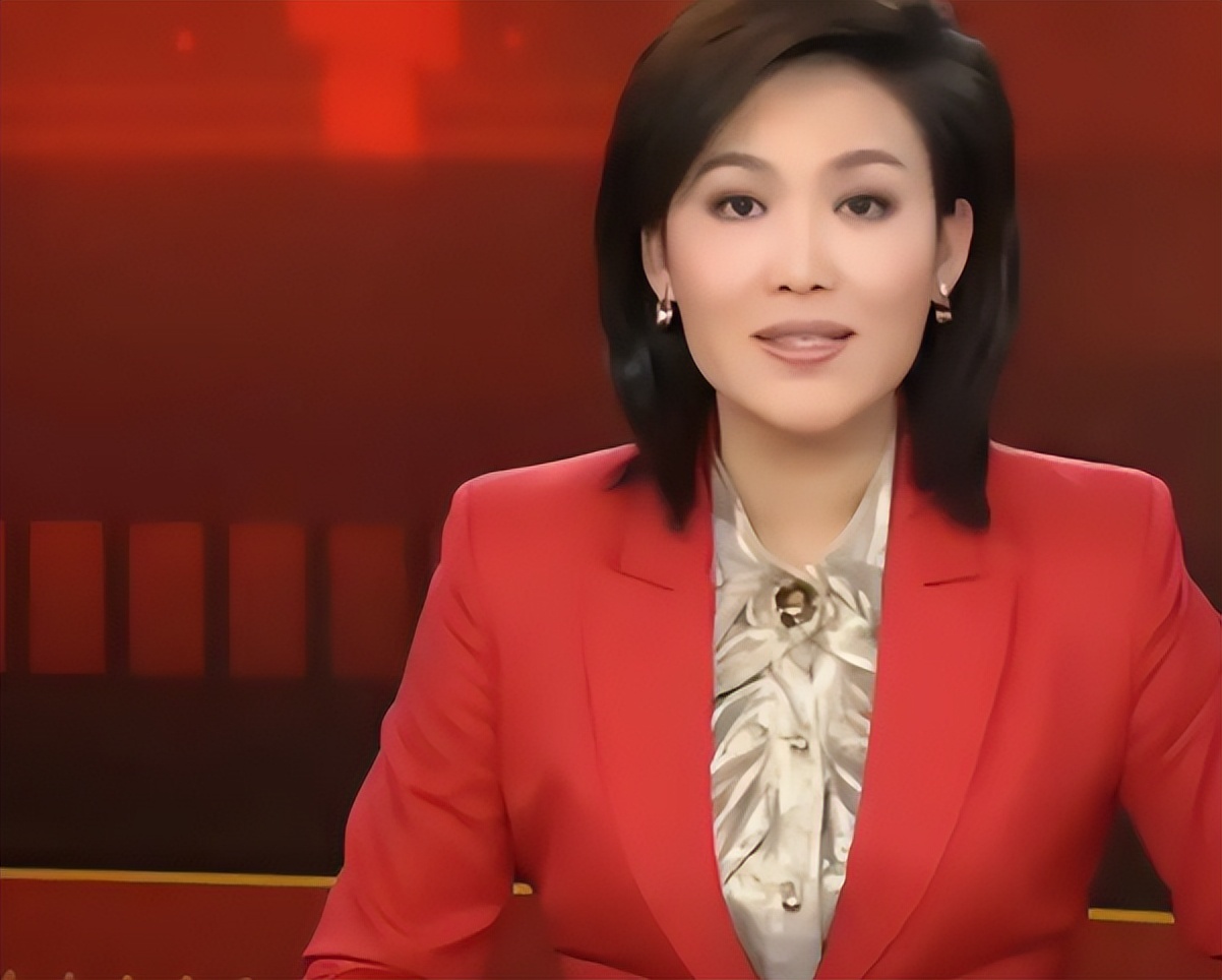 央视主持人郑丽:从老师转行当主持人,老公是圈外人,低调踏实