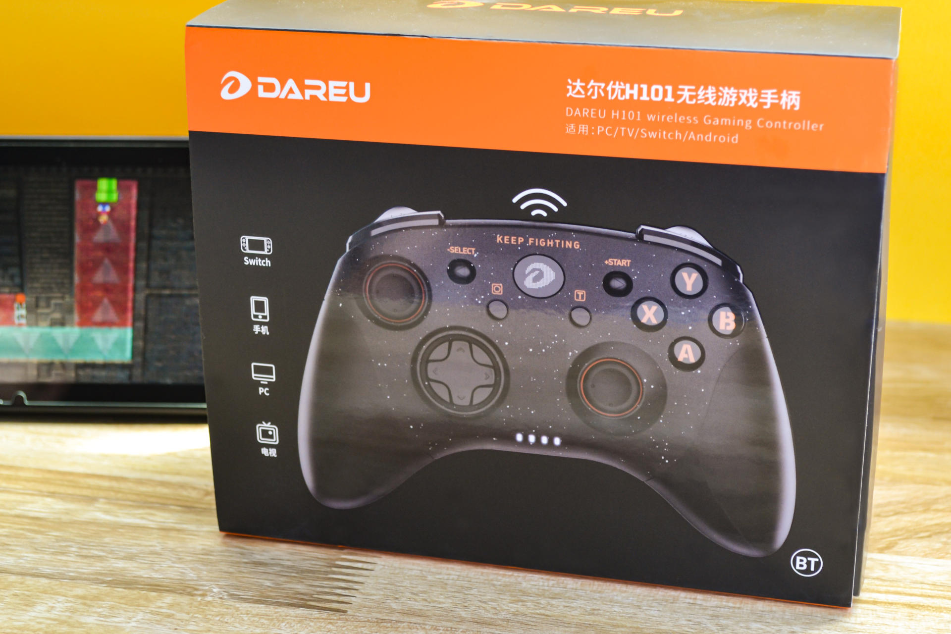 摇杆不飘 这样的手柄不香么？达尔优H101游戏手柄试玩