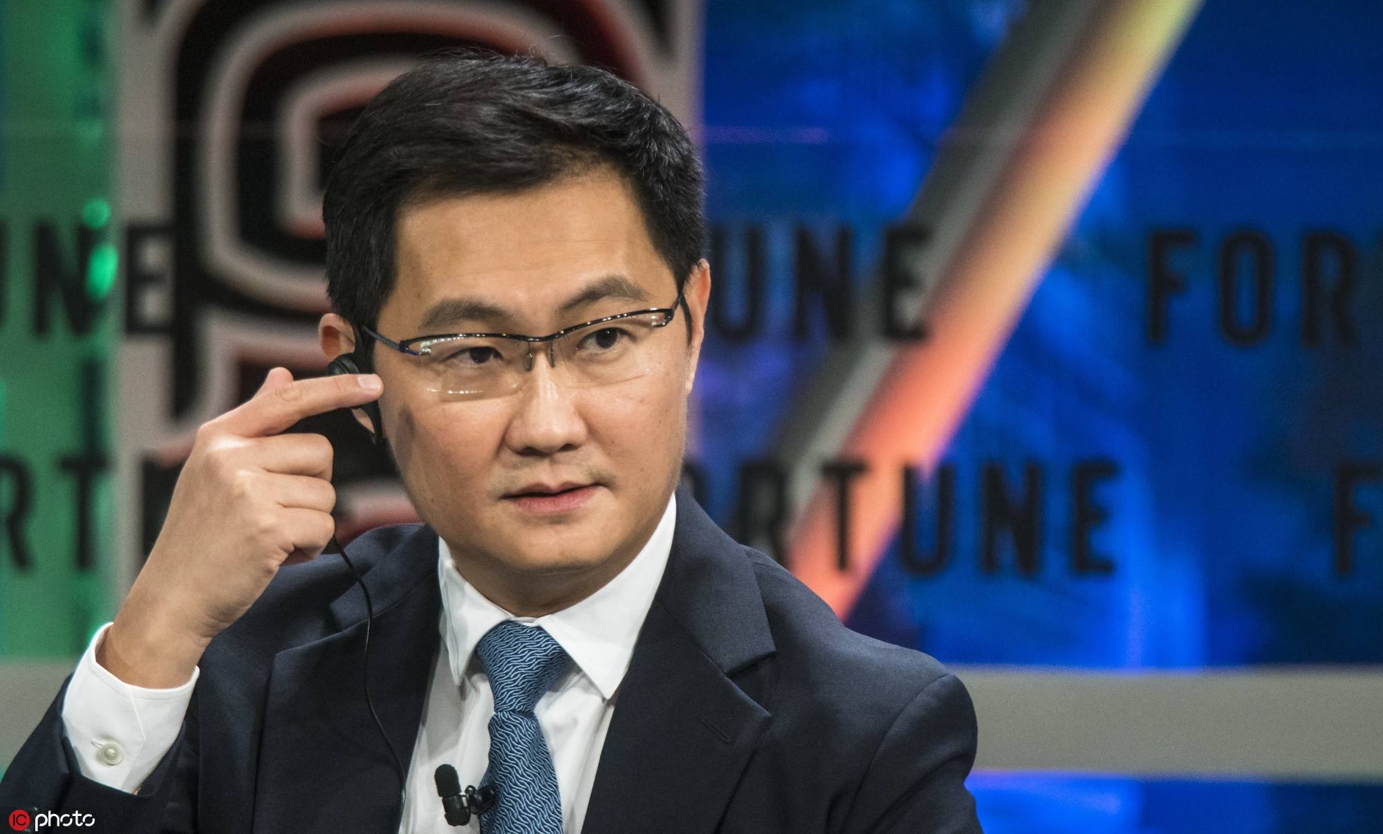 中国最有钱的10个人，女富豪日赚四千万，捐款60亿