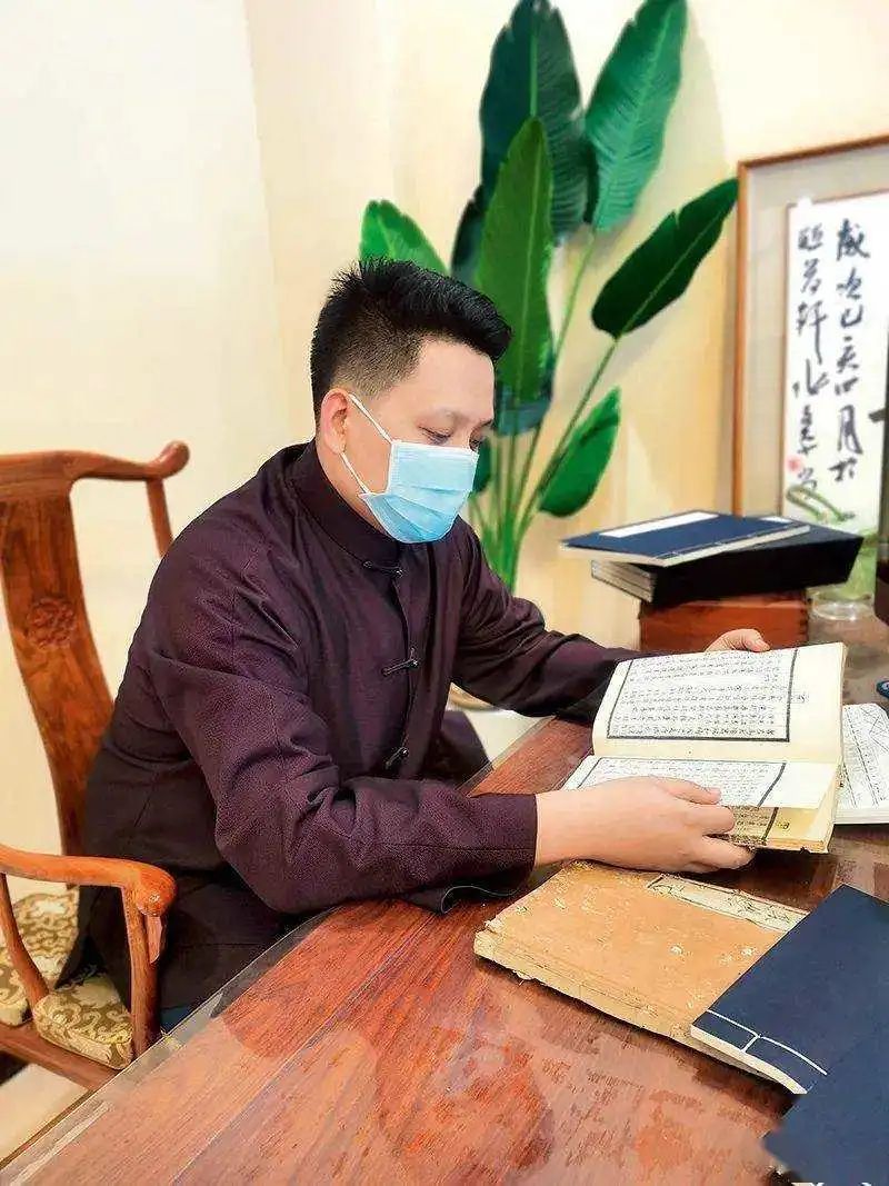 人民日报深夜惊雷：中医药在两次抗疫中的卓越表现