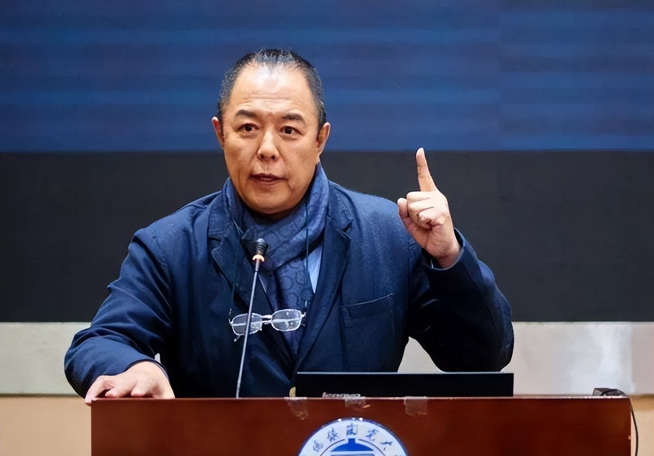 表面是明星，其实是大学老师的6位名人，个个桃李满天下