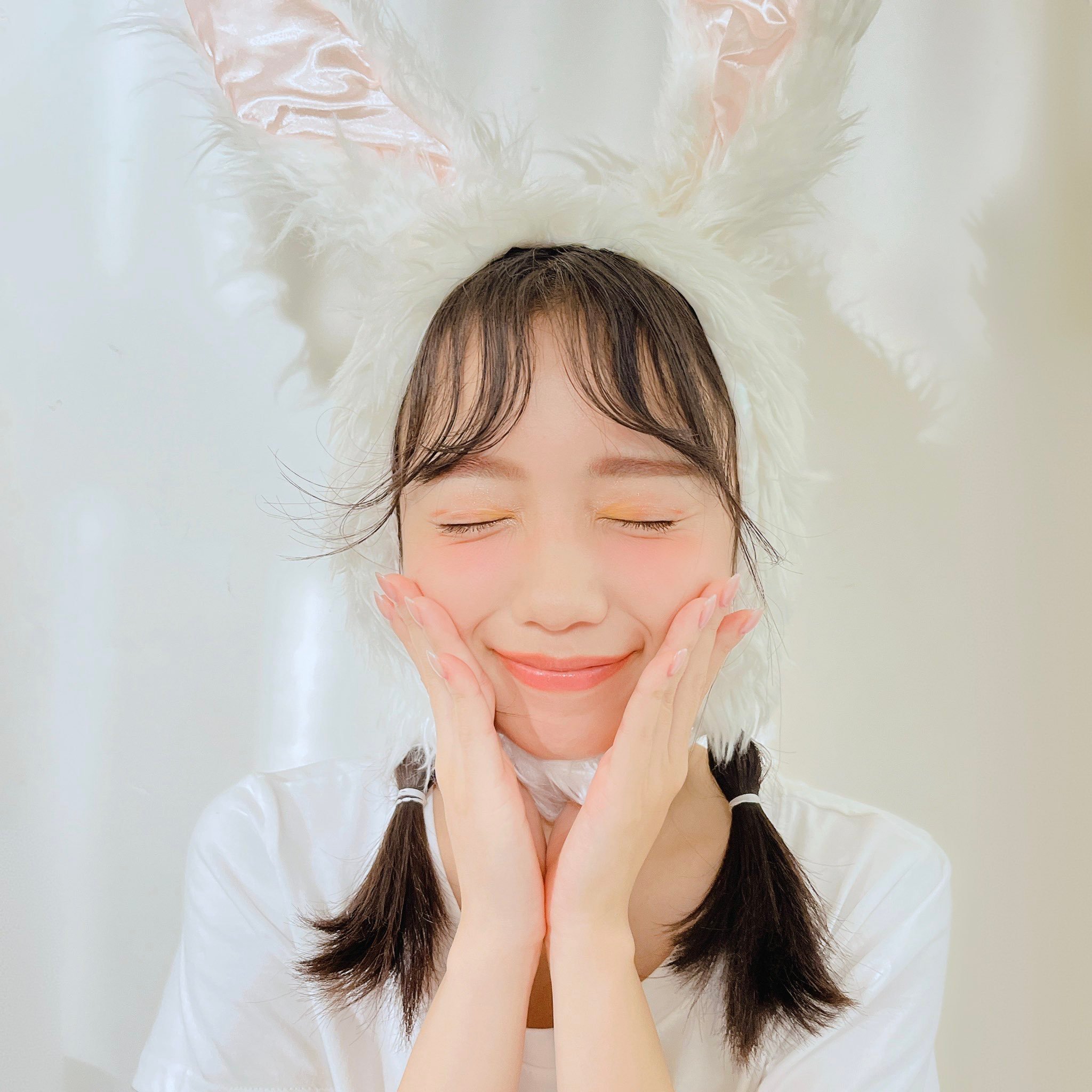 乖萌可爱元气满满的少女