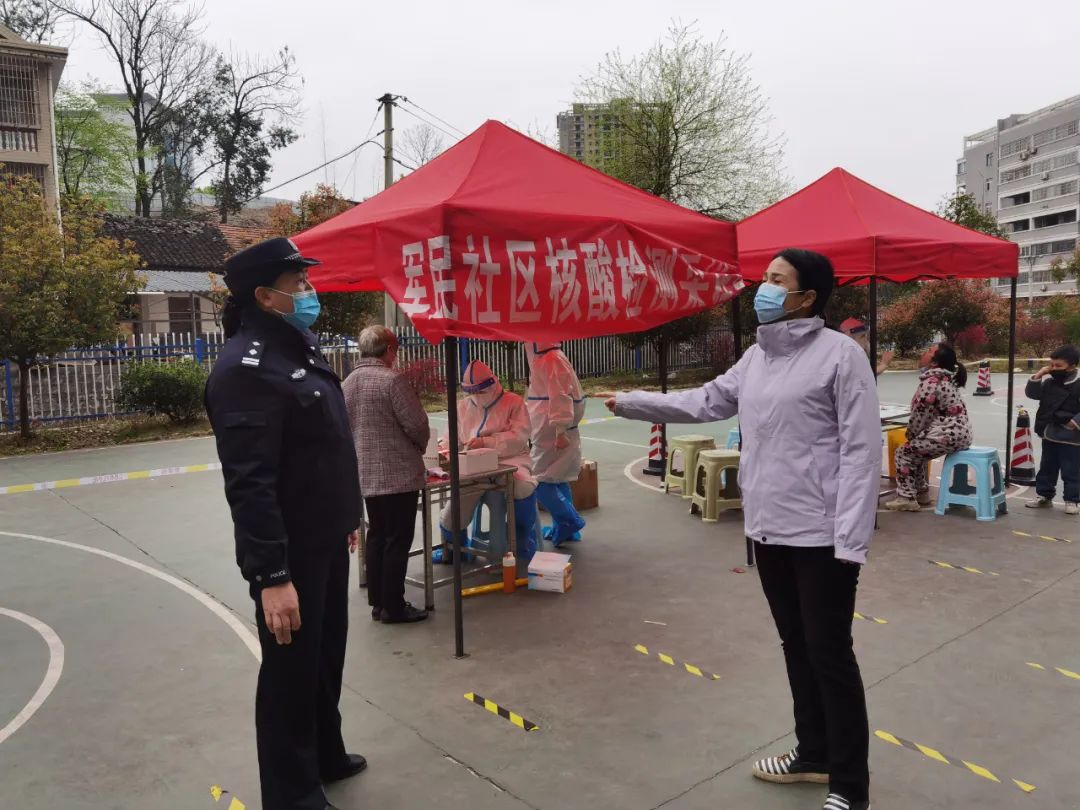 市人大常委会机关：下沉一线督导 共筑防疫屏障