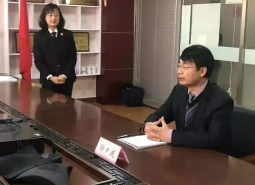 清华博士被拘1277天，申请2亿国家赔偿，2019年法院为其公开道歉