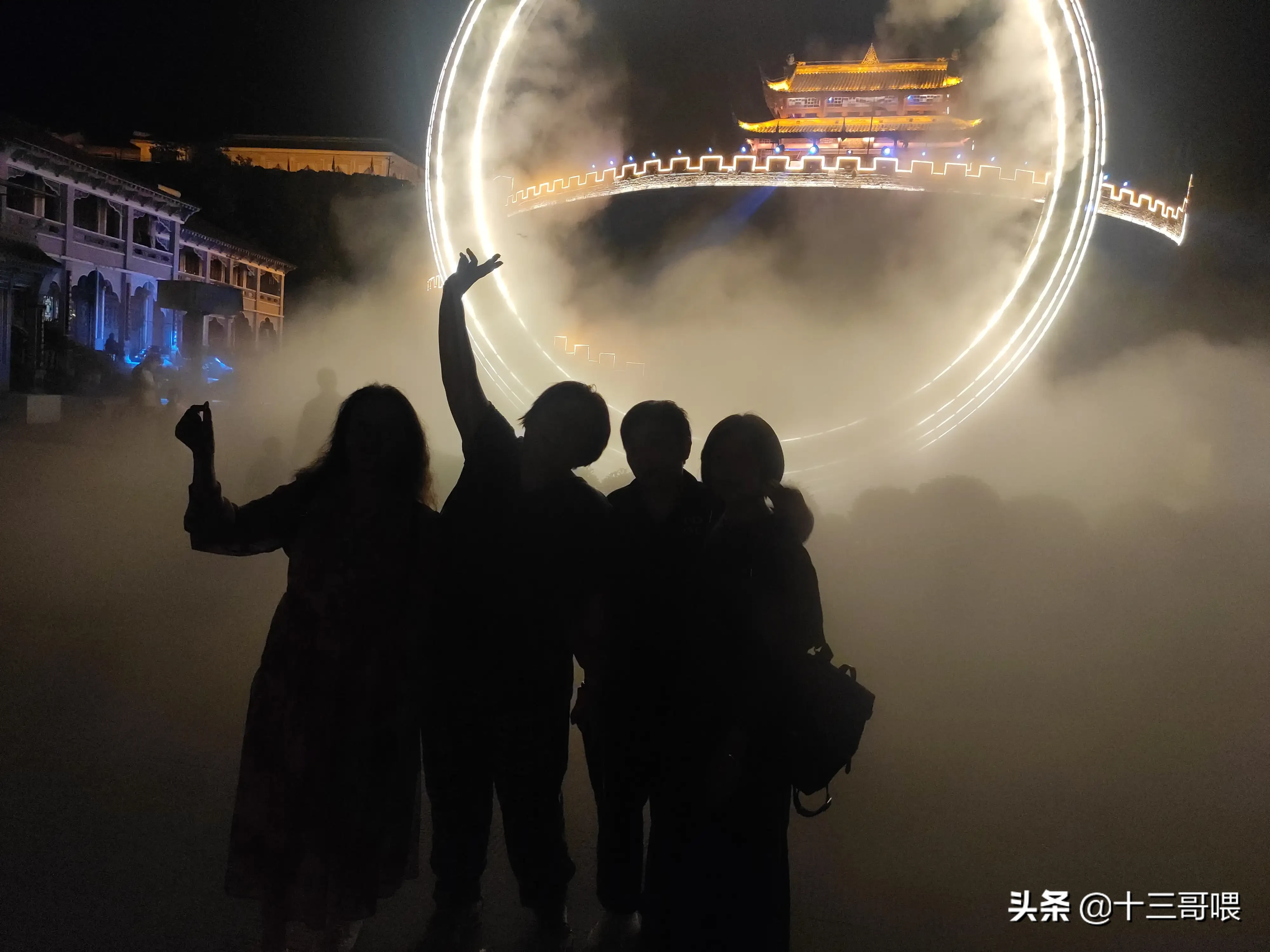 行走青川:月宫之旅,遇见广寒。昔日将军百战死,今朝诗酒唱古城