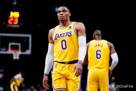 nba欧文有哪些荣誉(欧文与威斯布鲁克职业生涯成就对比，互换后湖人和篮网谁吃亏？)