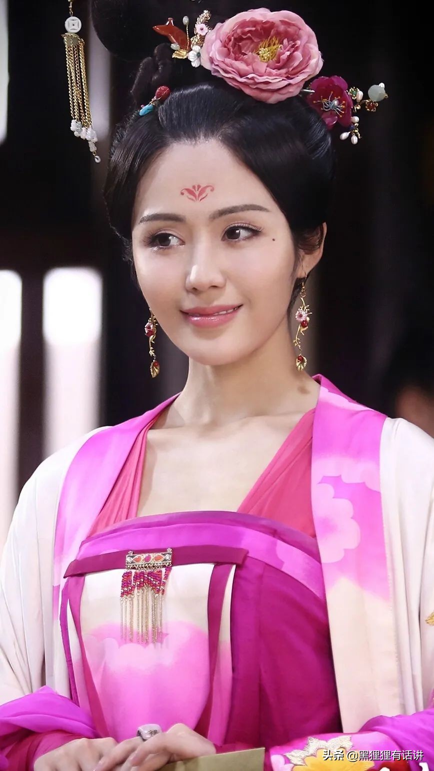 大唐荣耀在线视频(大唐荣耀:杨贵妃宠冠六宫,为何要把没头脑的外甥女