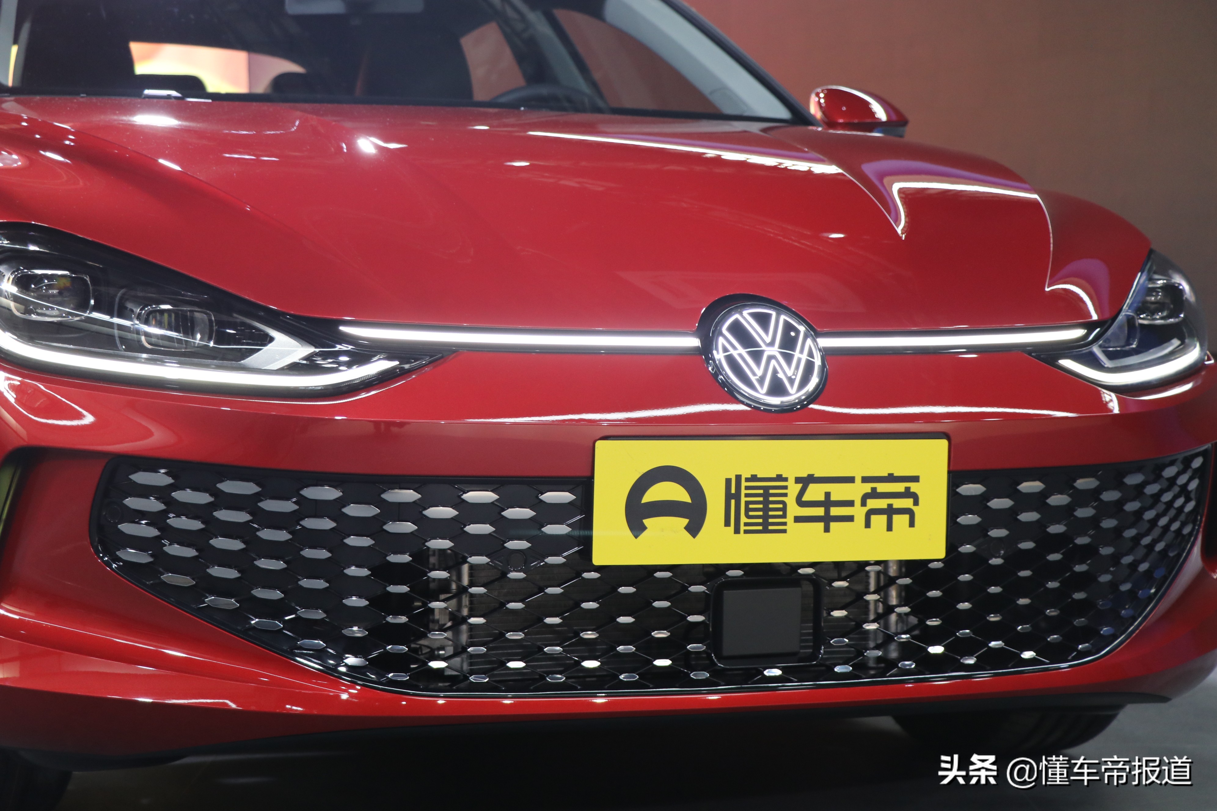 新车｜无框车门、掀背设计，一代凌渡L静态体验