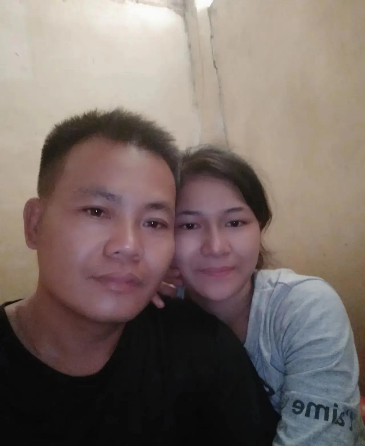 广东男子娶小20岁老挝媳妇，建竹屋当婚房，发现老挝女孩很能吃苦