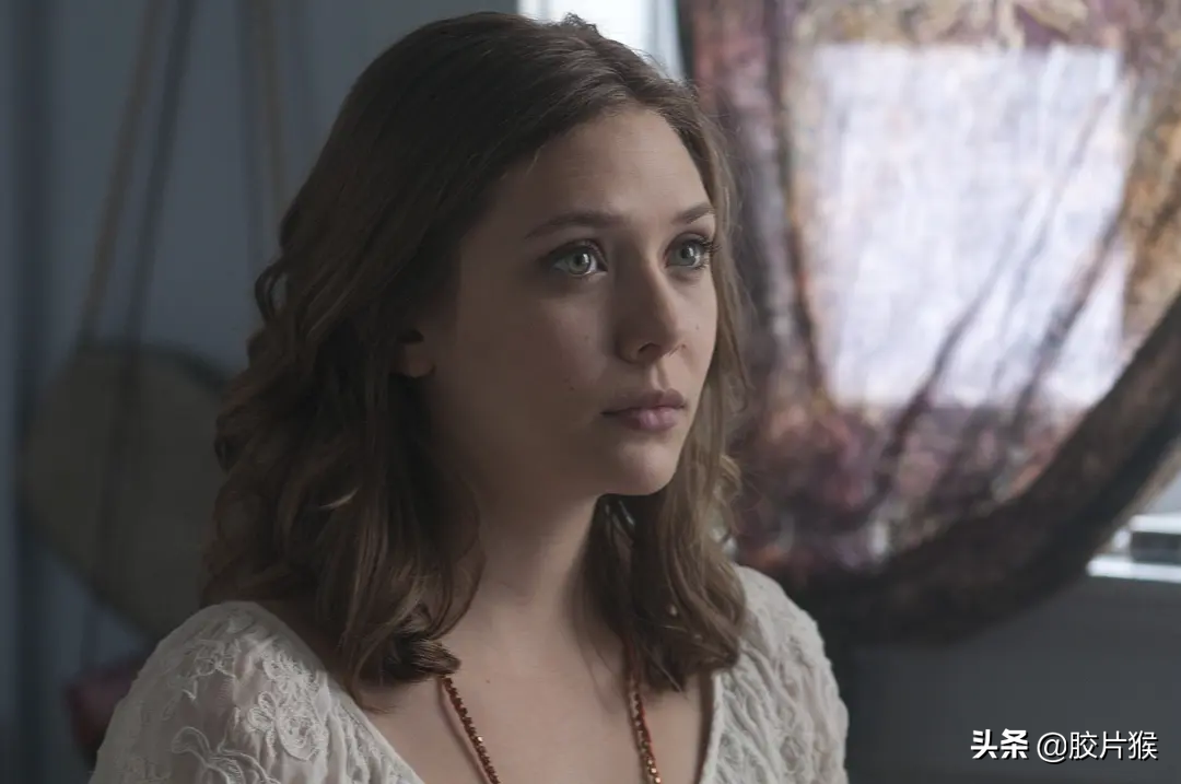 “绯红女巫”伊丽莎白奥尔森的魅力，可不止暴打奇异博士和光照会