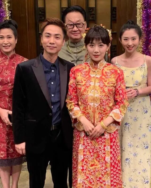 42岁的广东台美女毛琳,与澳籍男友相恋多年,婚事却迟迟没有动静