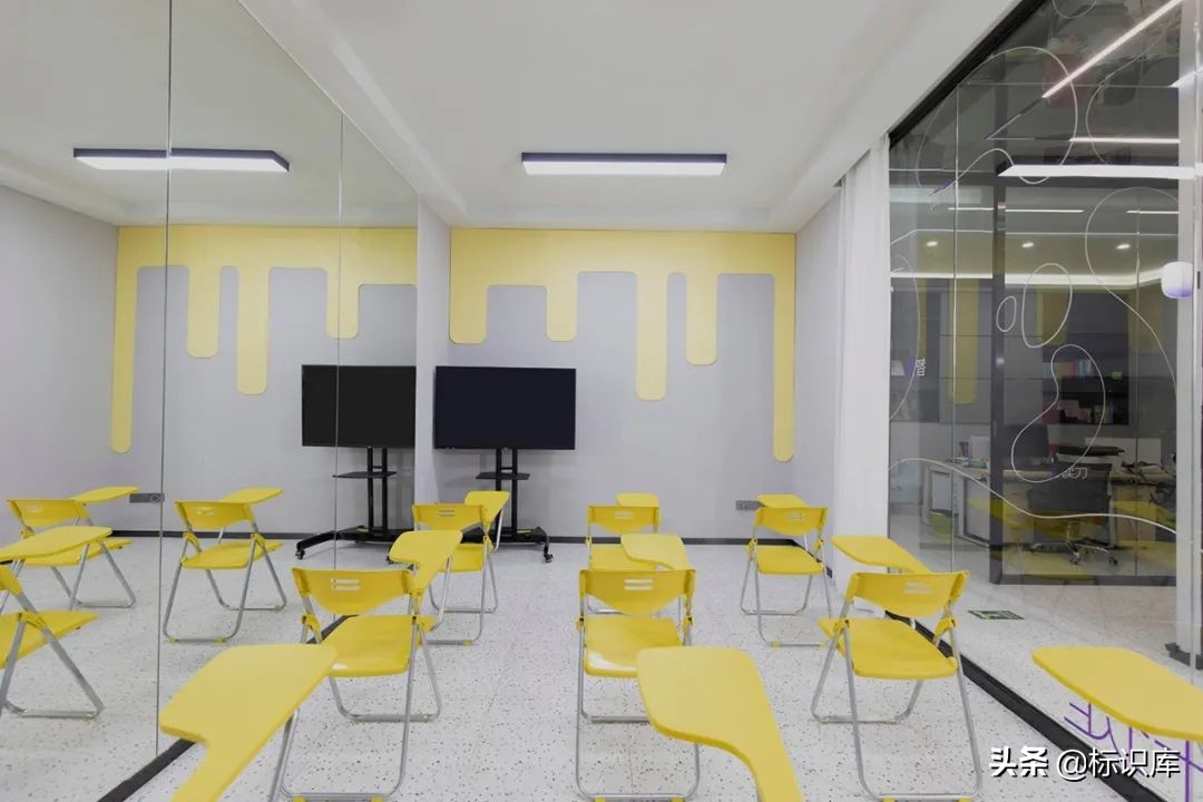 教育导视｜殷丹语言艺术培训学校导视设计