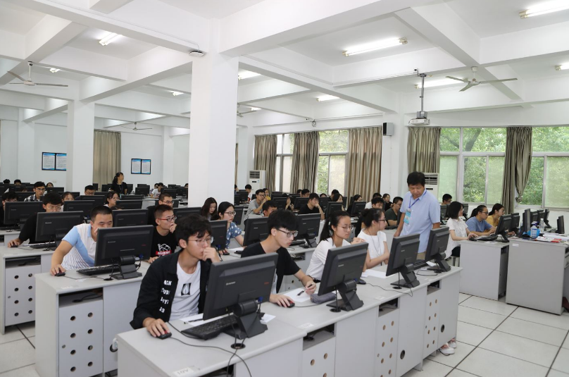 这些证书含金量很低，将来用处不大，大学生不要再做无用功