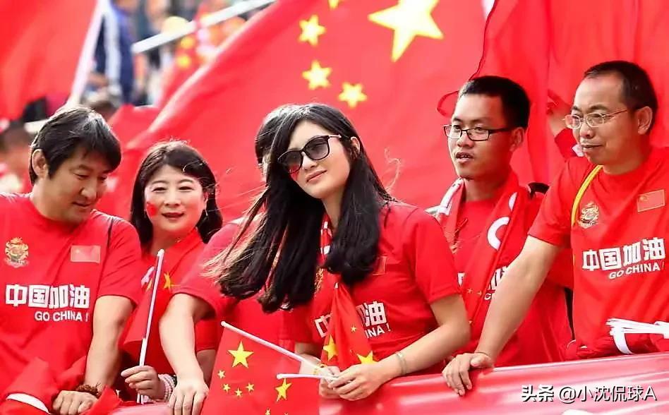 中国足协为什么不申办足球世界杯呢(中国放弃亚洲杯，真正原因浮现，亚足联连提不合理要求，球迷愤怒)