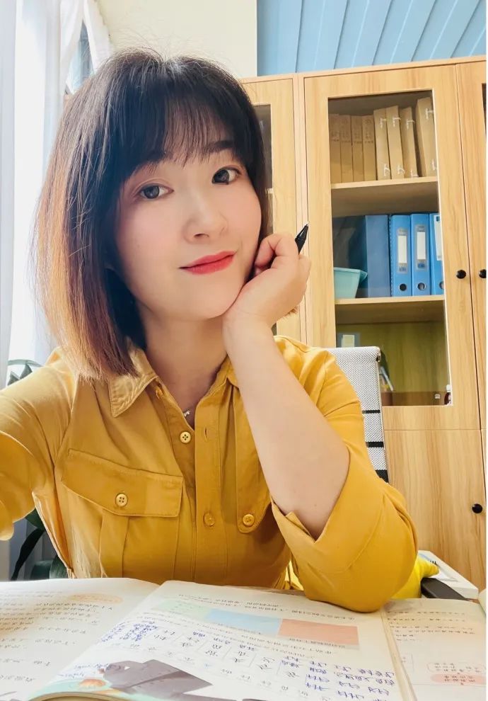 腹有诗书气自华，最是书香能致远｜走进双流区棠湖小学三年级八班