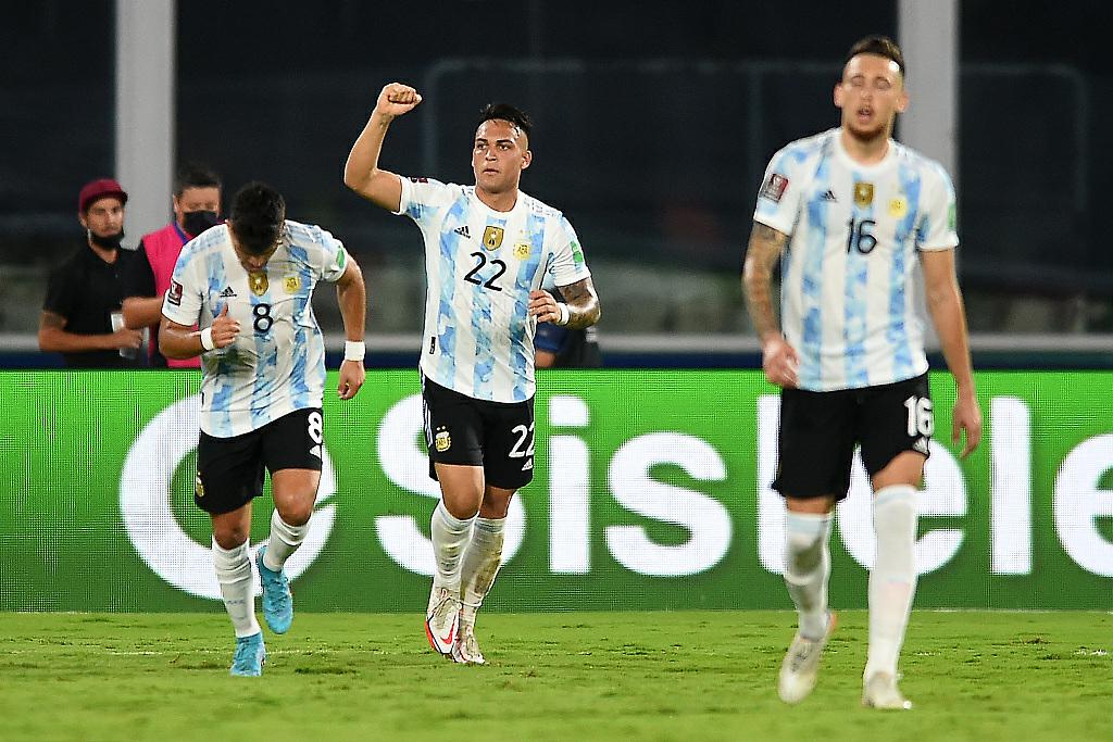 南美区世预赛：巴西4-0巴拉圭 阿根廷1-0哥伦比亚
