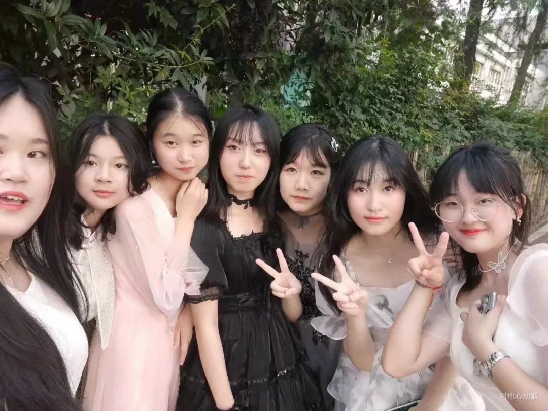 意义非凡！18岁与20岁的青春对话，成都盐外新阶段，学子的新起航