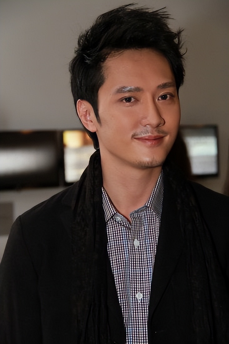 男星衣品—冯绍峰（三）