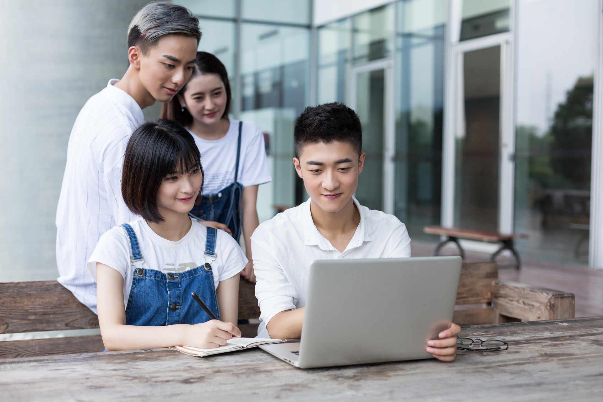 本科毕业证（成考本科毕业证是怎样的）