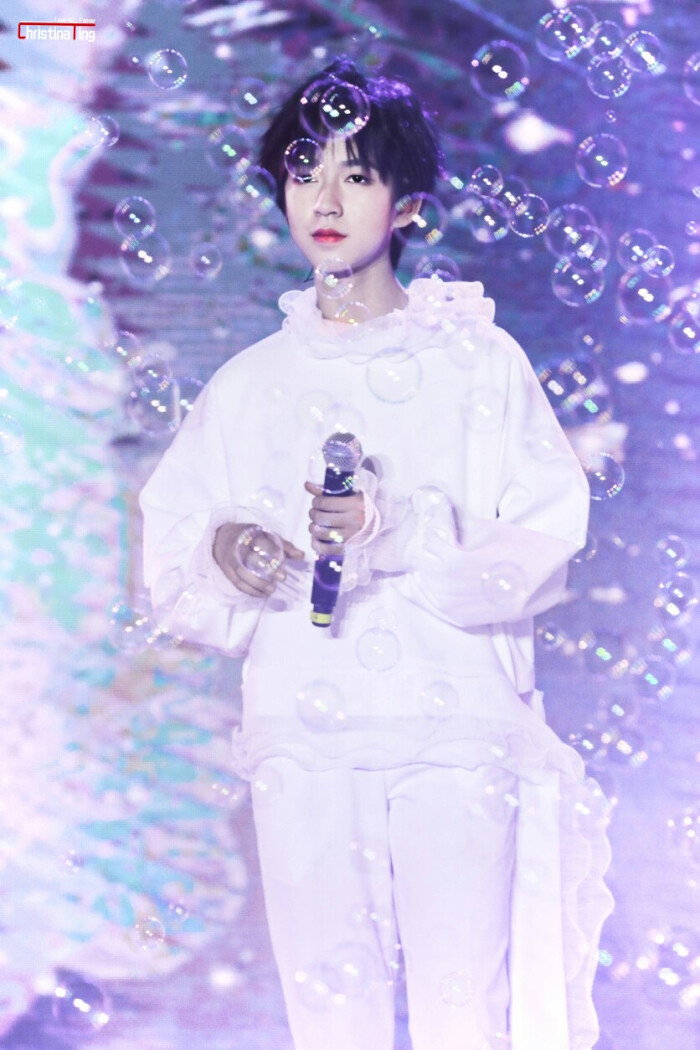 时代少年团遭闭麦，油漆当牛奶给人喝！娱圈的暗箱操作有多可怕？