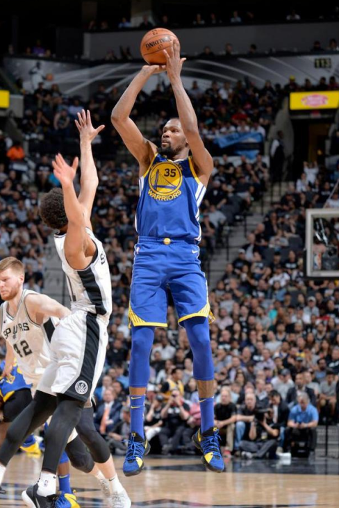 nba球员投篮姿势(nba球星奇特投篮姿势:威少僵尸跳投,马里昂三八式