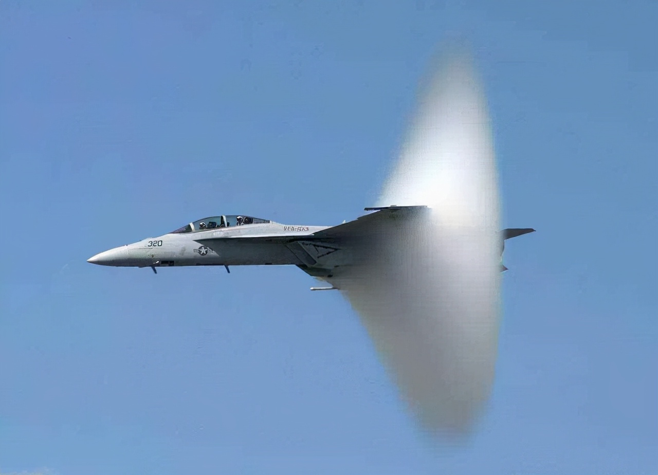 一马赫每秒是多少米,15马赫飞一小时是多少公里?今天算长见识了