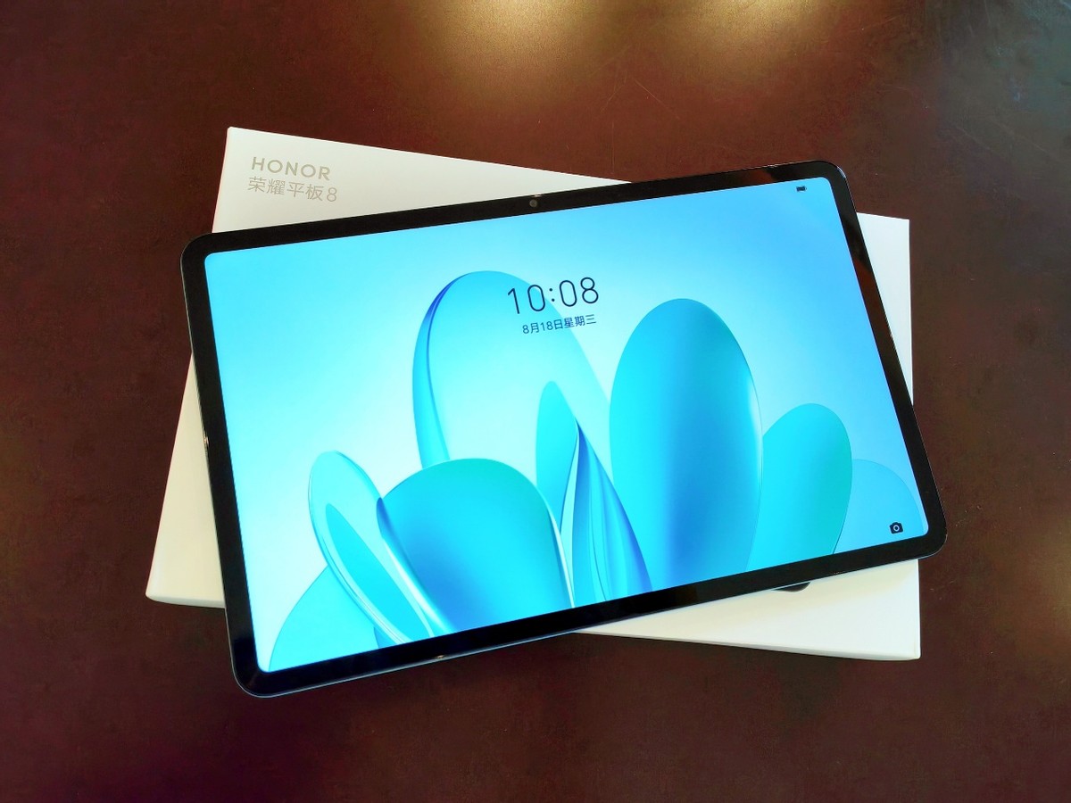 1499起,业界首款12英寸全面屏是亮点,荣耀平板8上手测评