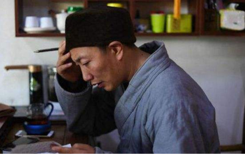 200个孩子喊这个和尚“爸爸”，是咋回事？感动数万人的纪录片