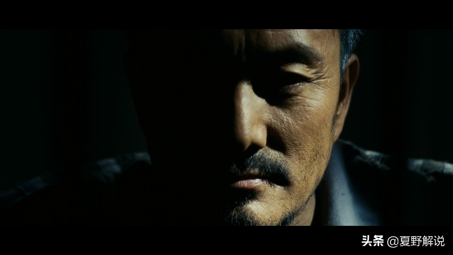 黄渤+徐峥+宁浩的黑色幽默，定档6次被禁4年，只因片里没一个好人