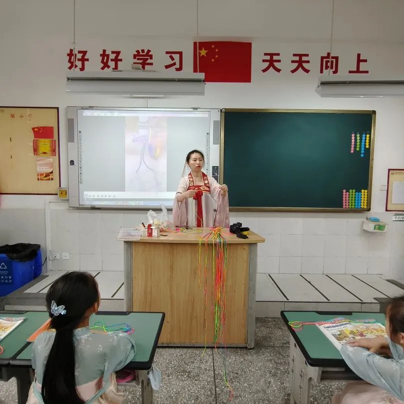 成都市双流区棠湖小学（南区）开展“我们的节日—端午”系列活动