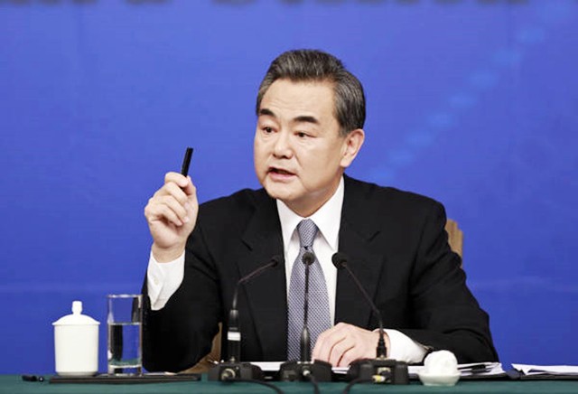 2008年汶川地震时，哪几个国家捐款最多？