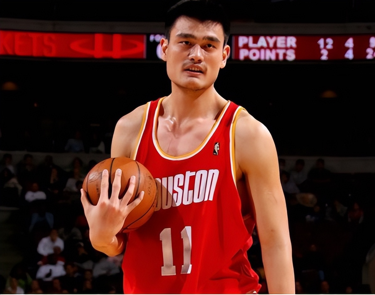 姚明在nba中有获得哪些奖(20年前的今天成为状元！姚明NBA工资多少，拿到什么荣誉和数据)