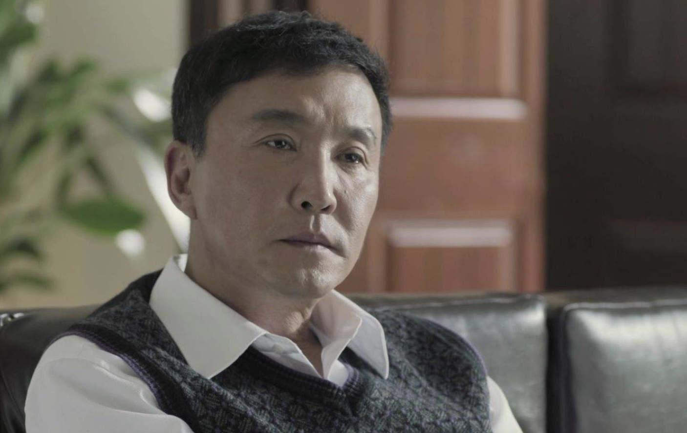 连续9天都市剧热榜第一!吴刚这部新剧一播出,就抓住了我的眼球